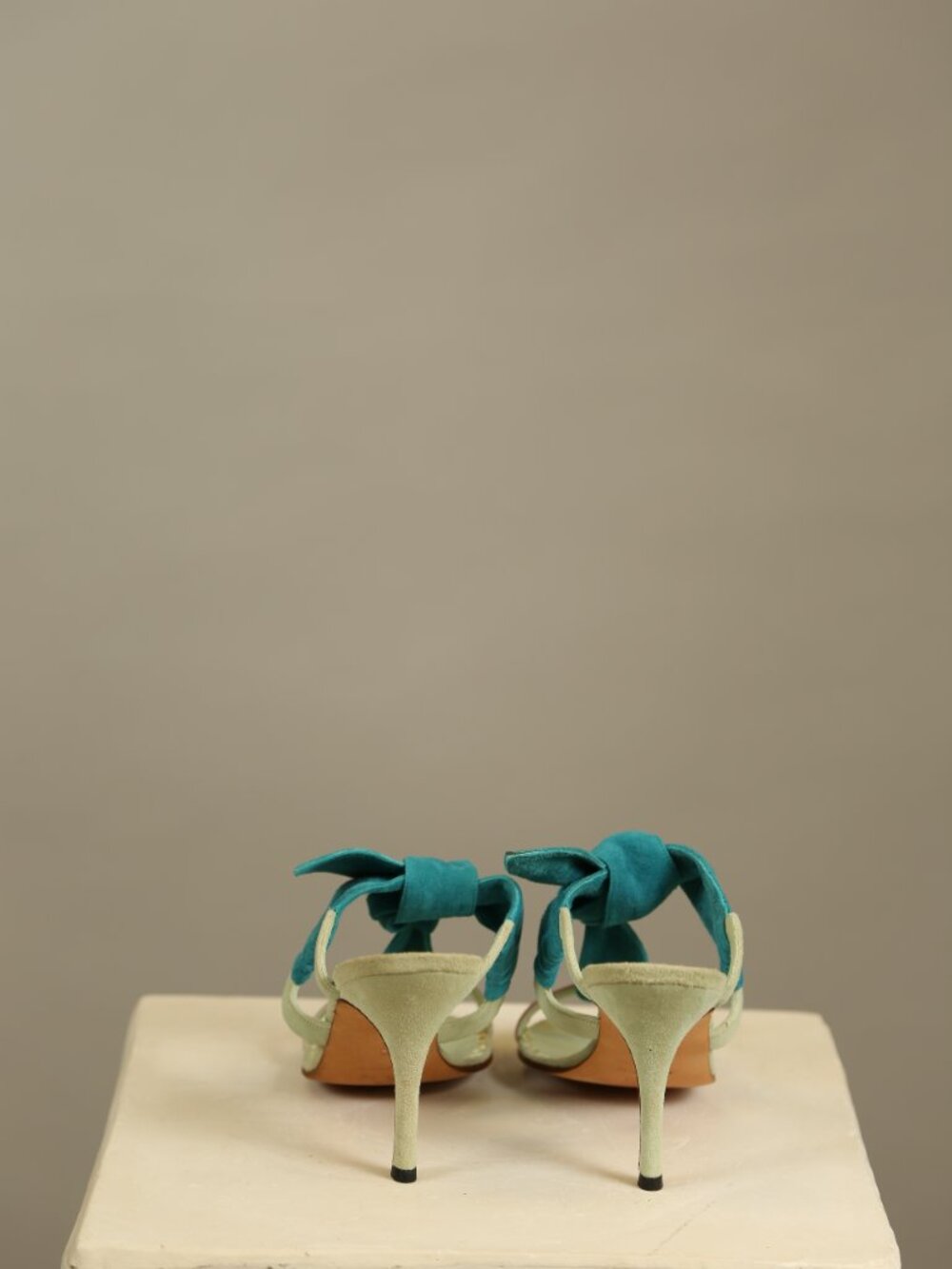 Extremely Rare Manolo Blahnik Sandals - Picture 10 of 12